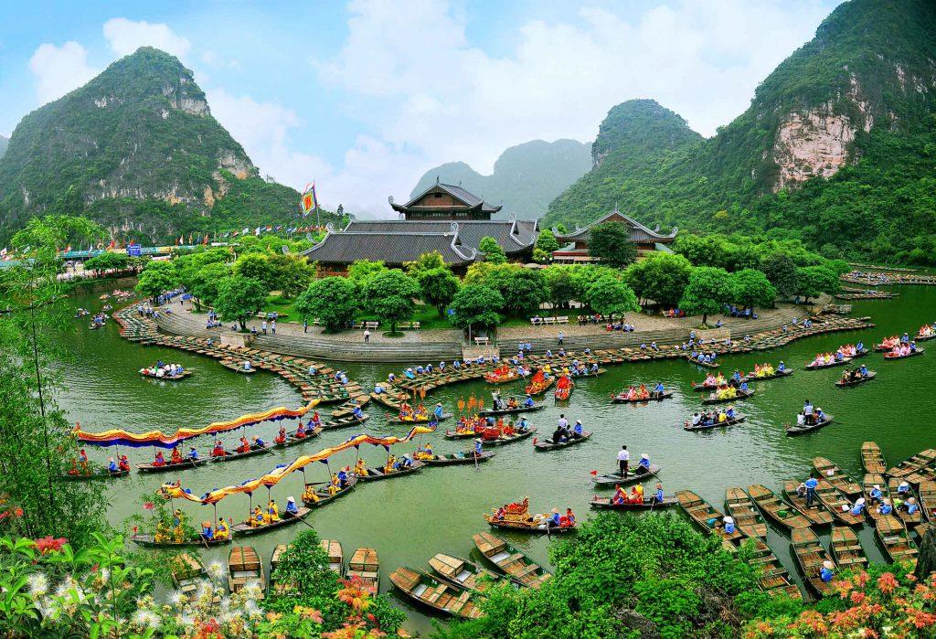 TOUR HOA LƯ - TAM CỐC - HANG MÚA - BÁI ĐÍNH - TRÀNG AN 2 Ngày 1 Đêm